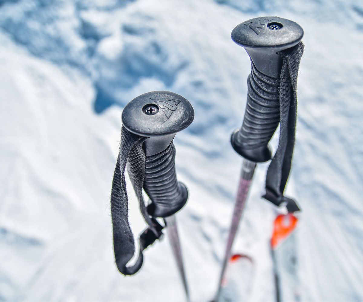 A quick guide to choosing the right ski poles   buff.ly/2BFRxNl