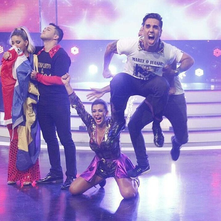 TeleShowTV's tweet photo. ¡@MarlyFigueredo_ y @JuanJoseNuez7 los grandes ganadores del #BCPY2017! #TeleShow🚨 https://t.co/19epSNCHVX