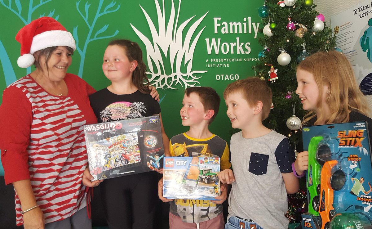 PSOtago's tweet photo. Ask the nearest child and they'll tell you it's 6 sleeps to go until Christmas! A family dropped by yesterday with a cash donation (raised through selling baking) and toys. After delivering to us they were off to the SPCA.... great work kids! #christmasiscoming #thankyou ^WR https://t.co/0sQOYHeyHd