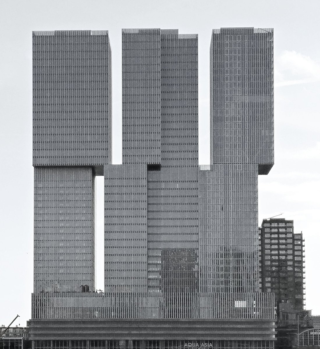 Robinchs's tweet image. Rotterdam's greatest #oma #architecture