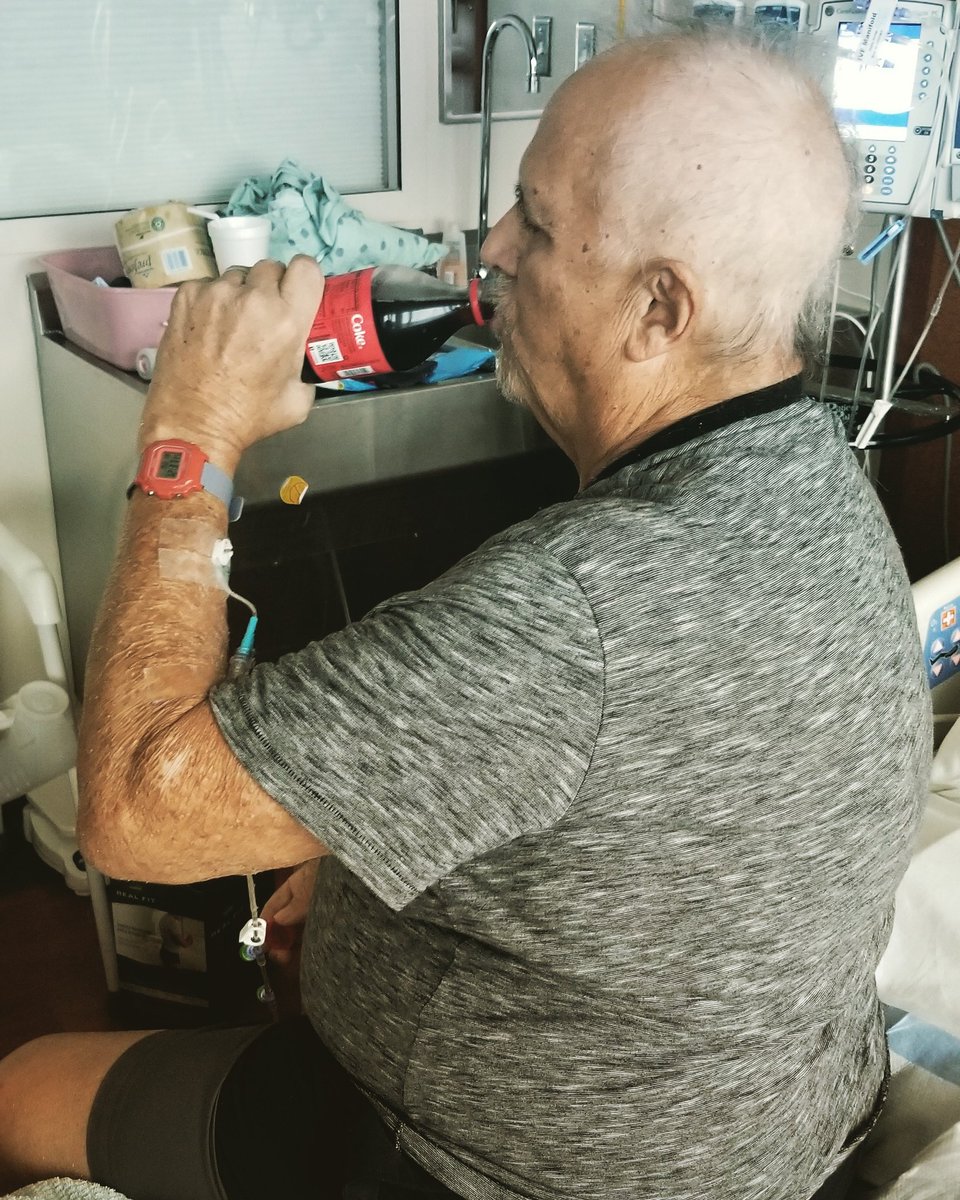 marianadelarosa's tweet photo. When you've been @MDAndersonNews in protective Environment for 26 days and all you want to do is share a Coke with your daughter @CocaCola @CocaColaCo #gobudgo #budstrong https://t.co/O5ZPgFCvUC
