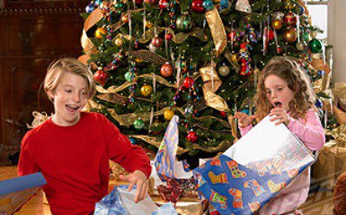 SunsationalSwim's tweet photo. 5 Great Gift Ideas to Get Your Young Swimmer Excited About Swim Lessons! https://t.co/cHzHDWUnFo https://t.co/s3e4PUBt7g