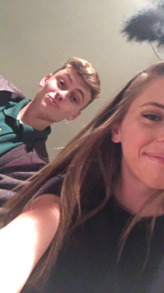 clara_malin's tweet photo. Happy birthday Mikey!!! Ily even though you hate my yellow nail polish💛💛 can’t wait till we are 20 and married :) https://t.co/zS4QAbdim8