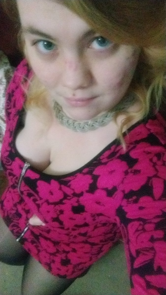 SatanElise's tweet photo. #cake #camgirl https://t.co/ckC5gTXItr