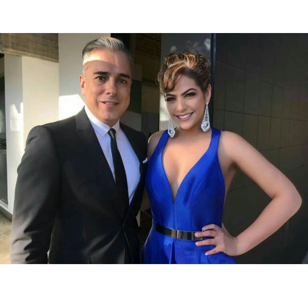 JEAdictaOficial's tweet photo. @jeabello y @laura_ojeda2 listos para la final!!! #LauraO #protagonistasNews #protagonistasRcn #Protagonistas2017 #ProtagonistasCol #protagonistas #protagonistas2017 #LauraOjeda #protagonistasrcn #pdnt2017 #pdnt https://t.co/RYasCiaG9y