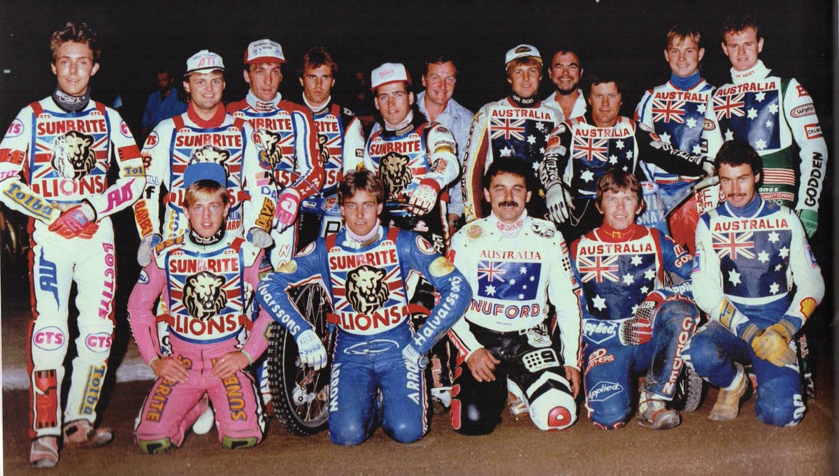 The two sides pictured before the 2nd test @ Newcastle, NSW during the 1987/88 tour. England won the meeting 56-52 with Peter Carr scoring an 18 point maximum, Chris Watson was best for the Aussies with 13.