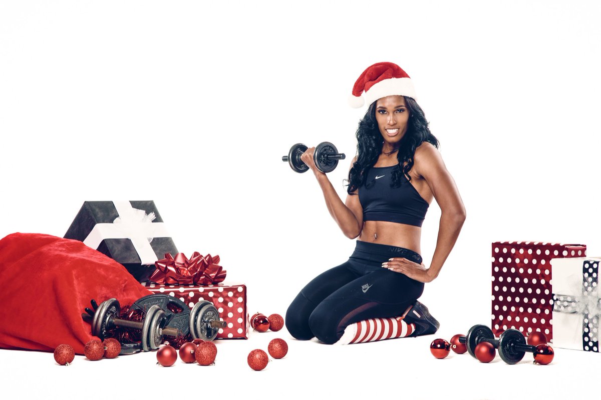 1 weeks til Christmas!! I’m staying fit for Santa! I hope you guys are too! #krisfit #merrykrismas 🎄🎄💪🏾