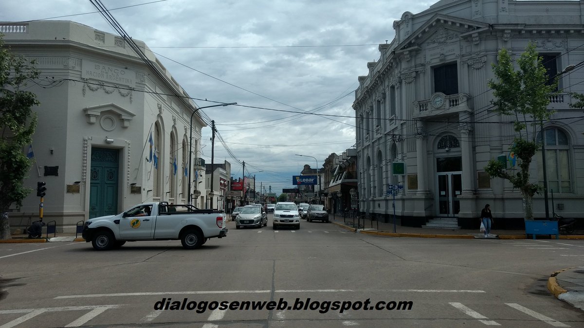 dialogosenweb's tweet photo. #POLÍTICA #SOCIEDAD – #Huelga nacional contra reforma previsional repercutió en #25deMayo básicamente entre trabajadores estatales, liderada por el sector bancario - #Diálogos Weblog  https://t.co/9Ap9mnesFJ https://t.co/nrO9uGSzIn