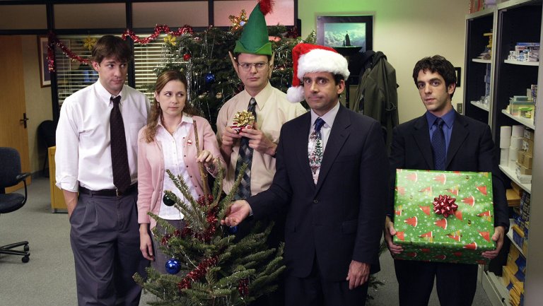 THR's tweet photo. #TheOffice Revival in the Works at NBC https://t.co/sL0h6sCMKk https://t.co/s0XEEjLTka
