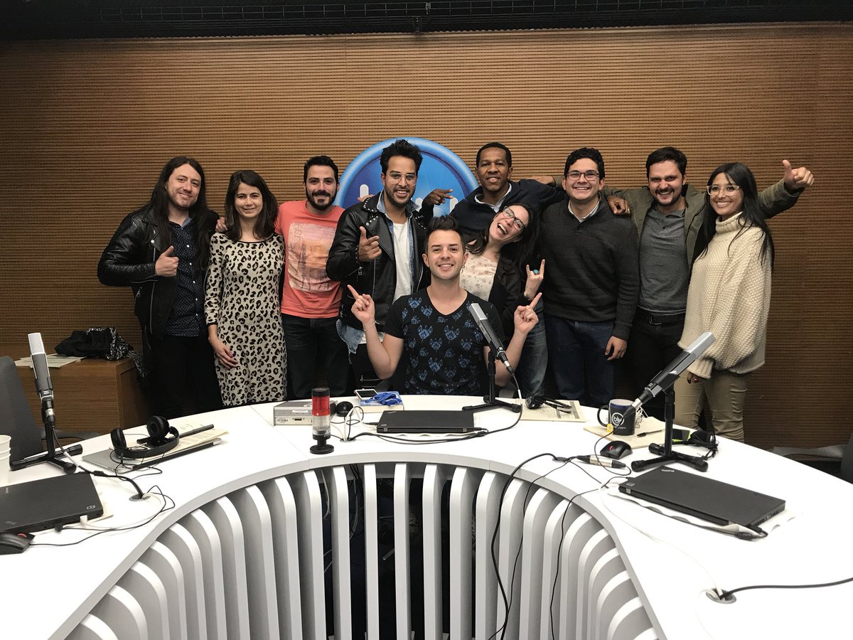 Jabi_Music's tweet photo. Wow‼️Ha sido increíble la gira promocional de #mascalor 🔥🎙 sobretodo por poder conocer a personas tan especiales que apoyan nuevos talentos. Gracias @BluRadioCo por permitirme dar una pequeña serenata con mucho #yuyu 😂 Gracias al talentoso @diegolatorreg por acompañarme💥 https://t.co/LCC53jwk3g