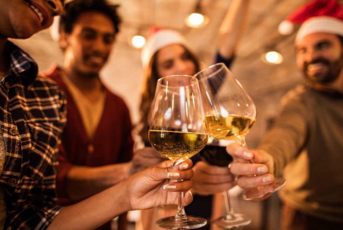 CorpEventNews's tweet photo. Still recovering from all that holiday cheer this weekend? There’s got to be some good footage, share photos of how you ‘Holiday’ with us using #EventProHoliday for a chance to win $50 (and bragging rights of course)! #EventProfs #eventplanner https://t.co/csQctWM6K5