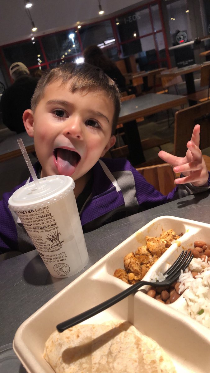 jordashhhh__'s tweet photo. Heโs so my kid ๐๐ @ChipotleTweets #chipotleobsessed https://t.co/0HOYsMvZt8