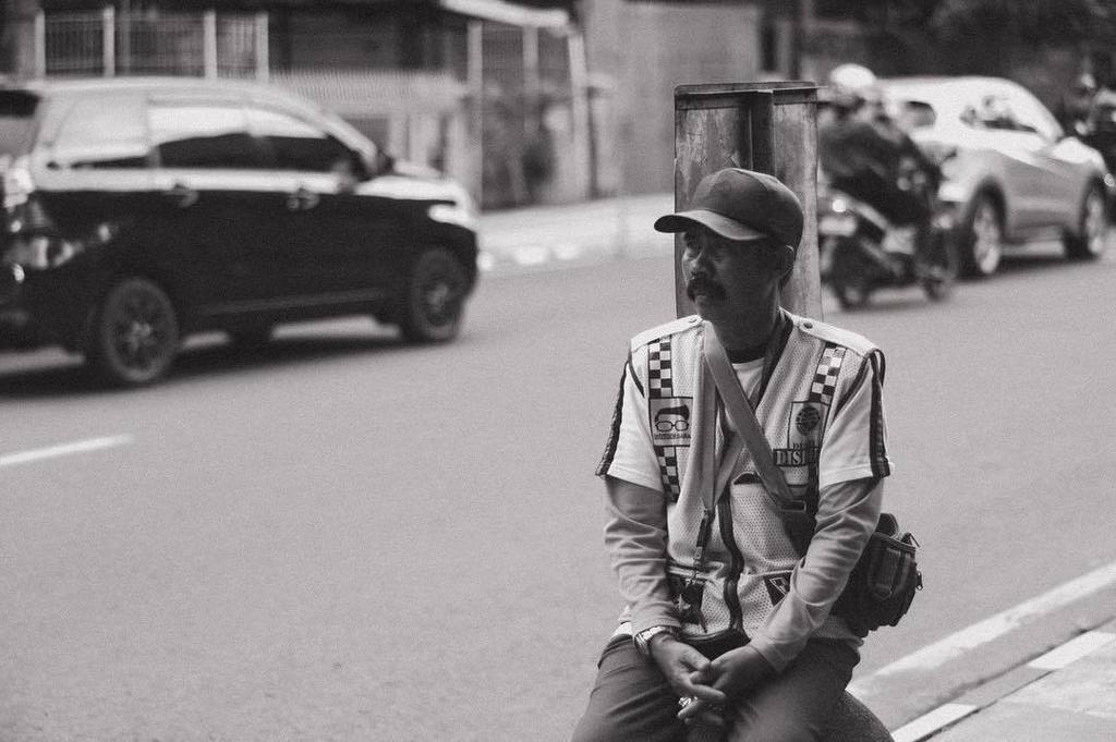 andre_legoh's tweet image. #lenstest #leitz #90mmelmarit .
.
.
#blackandwhiteonly #bw #bw_life #bnw #bnwmood #bnwphotography #bnwlife #blackandwhiteisworththefight #bw_lover #leica #leicamp #blackandwhitephoto #90mm #streetphotography #street #streetphoto #juruparkir #leitz90mm ift.tt/2yVvVqW