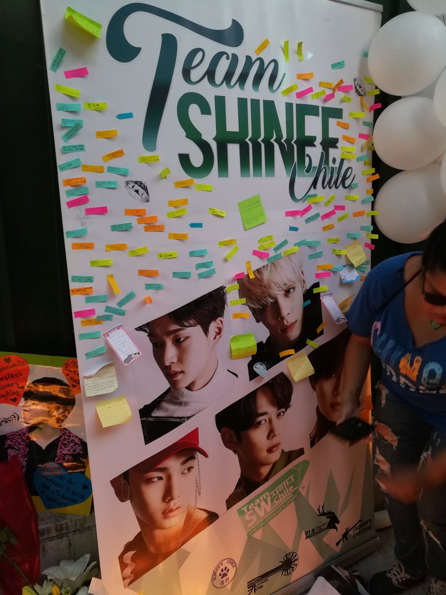 tiabananita's tweet photo. @SMTOWNGLOBAL Chile! Velaton! https://t.co/q8uczx2WyT