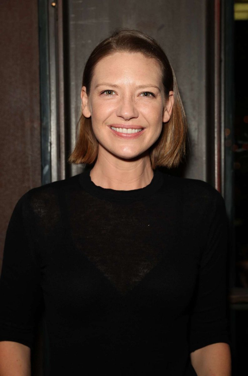 AnnaTorvNet's tweet photo. 📸 Gallery Updates: 2017 Public Appearances https://t.co/MyjqLY3YsM https://t.co/cy3bwwiCTc