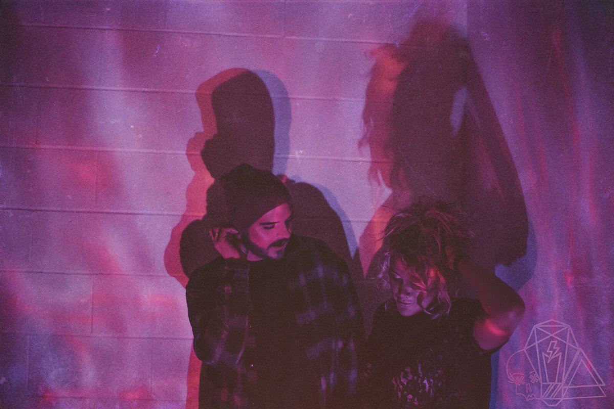 landiduhh's tweet image. @gRacEie13 &amp;amp; i serving factory REALNESS 💀✖️✂️💡 #jakeblowco #factoryvibes #staytuned