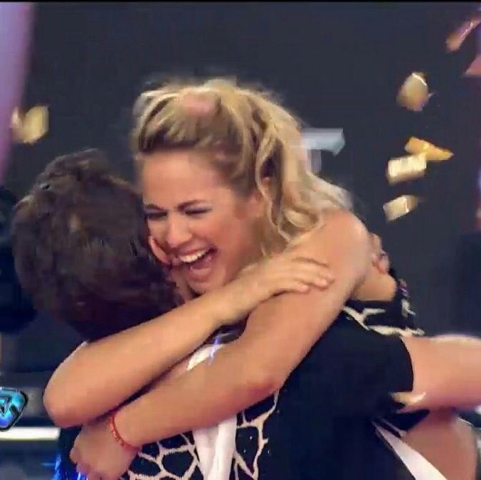 MyUniverseVigna's tweet photo. Me quedo con esto😍
2016/2017💛💚 https://t.co/VBjU9lHDxN