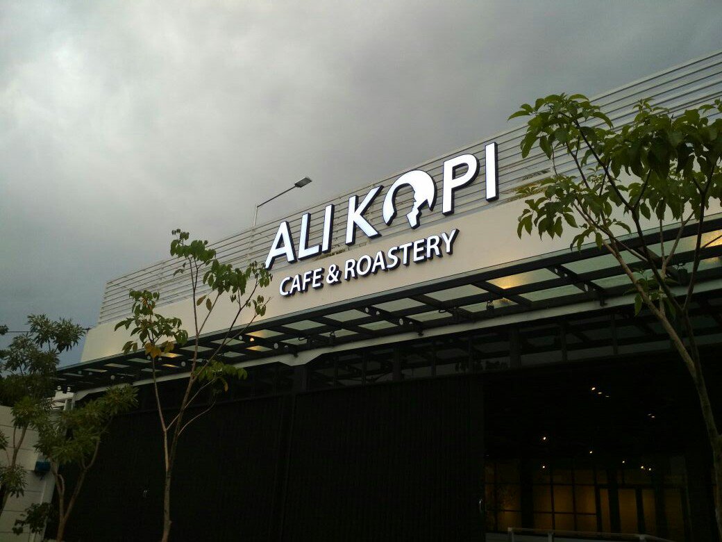 ali kopi cafe & roastery