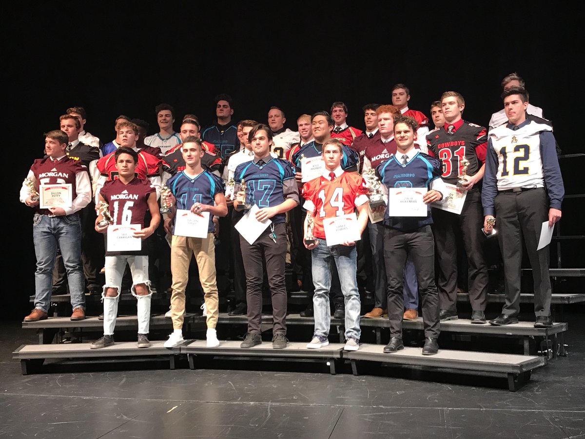 zhoffman28's tweet image. Proud to have received the Deseret News 3A MVP award, as well as Tribune 1st Team All-State. I couldn’t have done it without the best coach in Utah, and the most amazing teammates I could ask for. @CoachColosimo @ThePaw_ @DallenDavis @maximoose_7 @allexsaunders @hunter_easterly