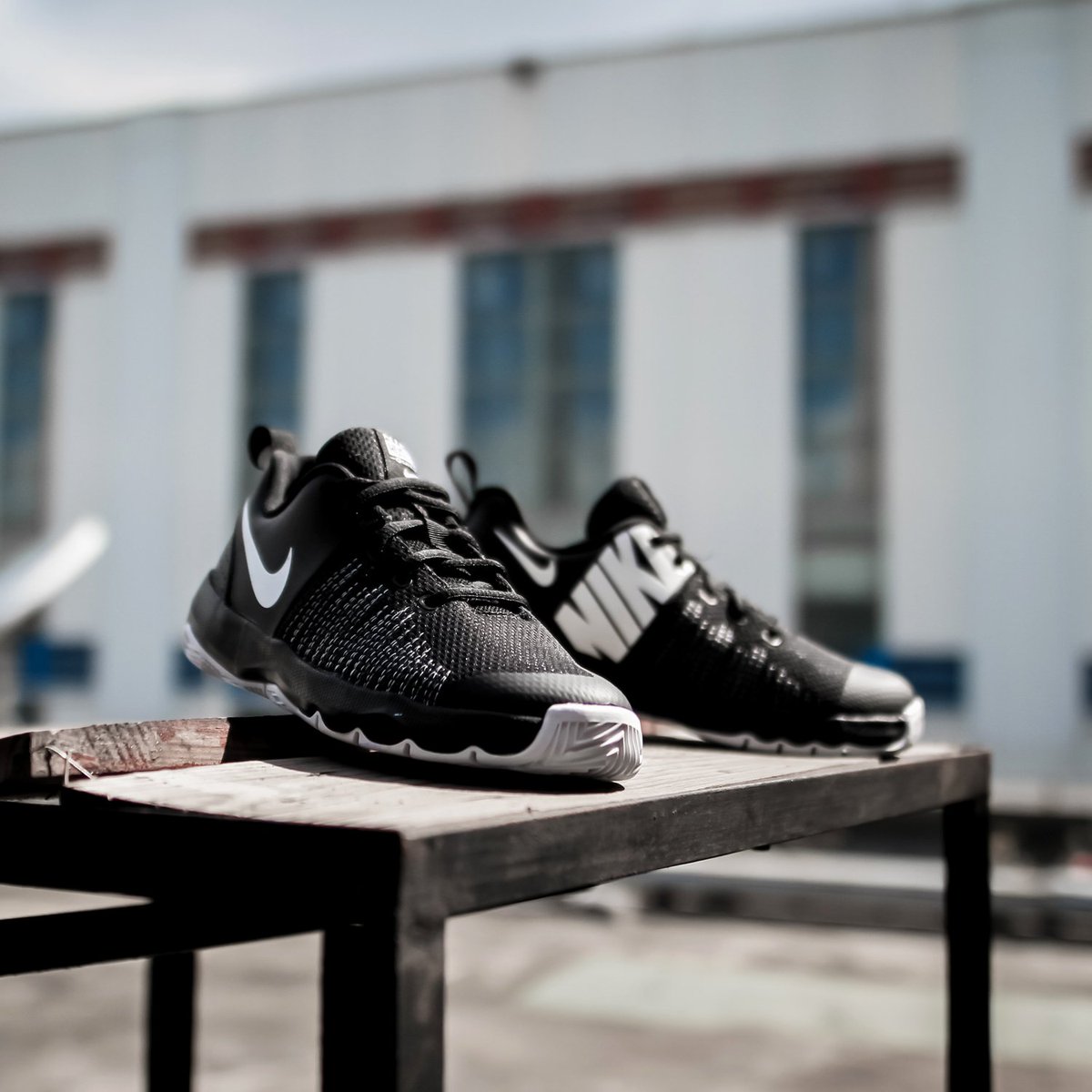 nike team hustle quick gs