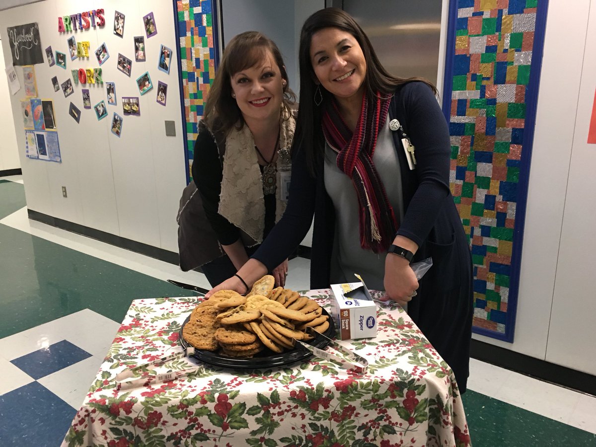 donmarow's tweet photo. Cookie delivery! These ladies make Canyon Creek a great place to work! @AprilRRISD   @CanyonCreekElem https://t.co/xeJKsQ2ZS0