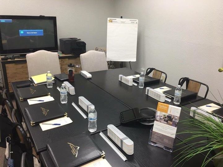 TheDesignRules's tweet image. Is your New Years Resolution to start  a new and exciting design career? Registration is now open for our West Coast Home Staging Certification Course, March 5-9, 2018. Call 800-574-5576 or visit theacademyofhomestaging.com #interiordesign #TLC