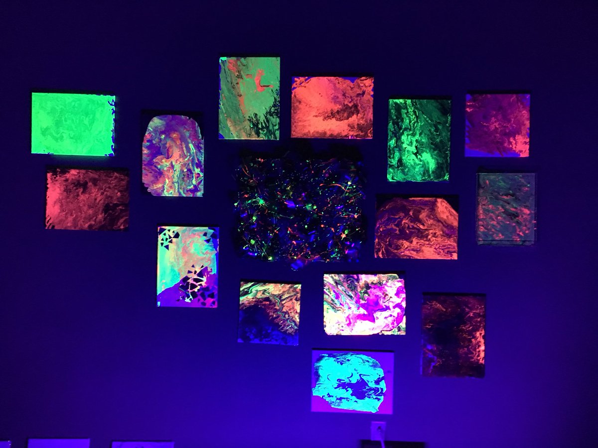 MistyKluesner's tweet image. It’s all starting to come together! Amazing paint pours inspired by the Aurora Borealis with fluorescent acrylic under a black light. Made by the talented Ss in @Cre8ingArtNC14 ‘s first period. #CUSDrockstar #ArtsEd #ArtsEdChat #tosachat