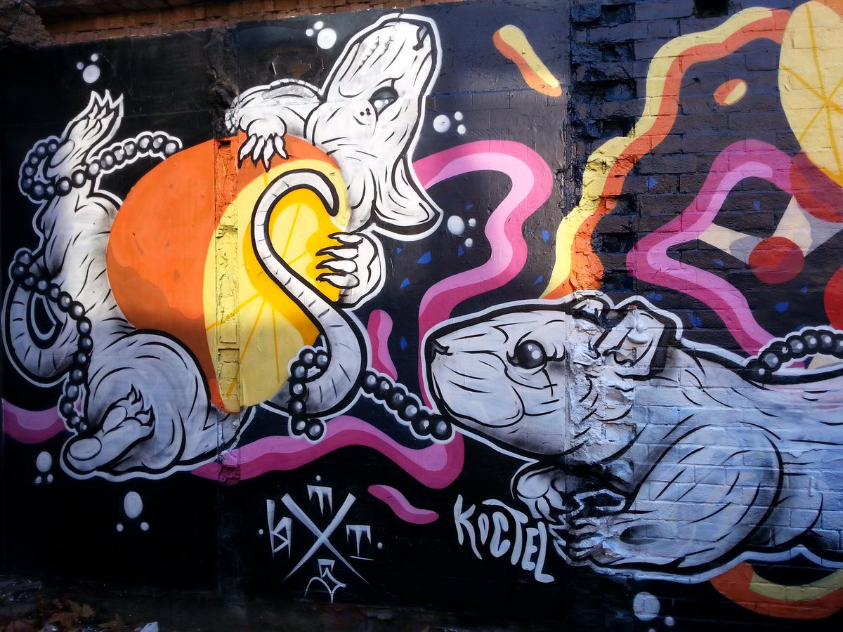 Mari0sLondon's tweet photo. Street art by Koctel in Brick Lane. #TheStreetIsTheBiggestFreeArtGallery #StreetArt #streetart #urbanart #art #Koctel #LoveLondon #VisitLondon #WalkLondonSeeLondonFeelLondon #LoveBrickLane #LoveEastLondon #bricklane #urbanista #urbanartistry #Art https://t.co/2JFYfwmQ0u