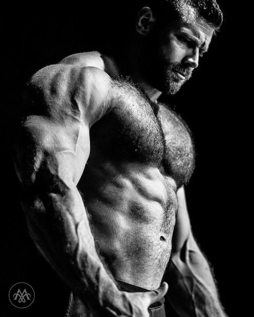 thetestozone's tweet photo. ID? #beard #hairy #hairybodybuilders #hairybodybuilder #bodybuilder #bodybuilders #bodybuilding #chest #sexytorsos #fitnessmotivation #shredded #ifbb #abs #muscle #muscles #muscular #gym #biceps #swole #flex #muscleman #musclemen #menweekly https://t.co/qIs1vT1MjK https://t.co/DLxzhjAzFt