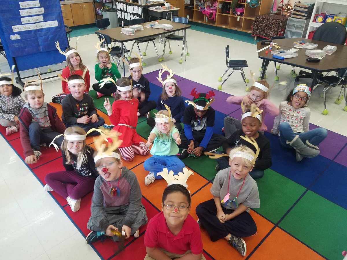 RogersKinders's tweet photo. Cute reindeer in our school today. Even Santa paid us a visit. https://t.co/ujYp5aoBWO