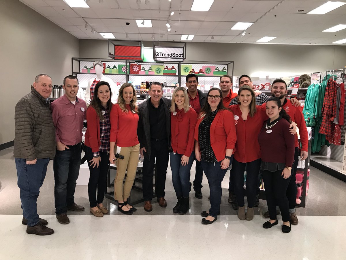 Great visit with <a href="/Target/">Target</a> CEO and Team! Thanks for visiting Chicago Peterson and for the investment back in stores! #TGTPride @ContrucciJoe <a href="/JannaAPotts/">Janna Potts</a> <a href="/justinadamburns/">Justin Burns</a>  <a href="/K2Virgilio/">Kevin Virgilio</a>