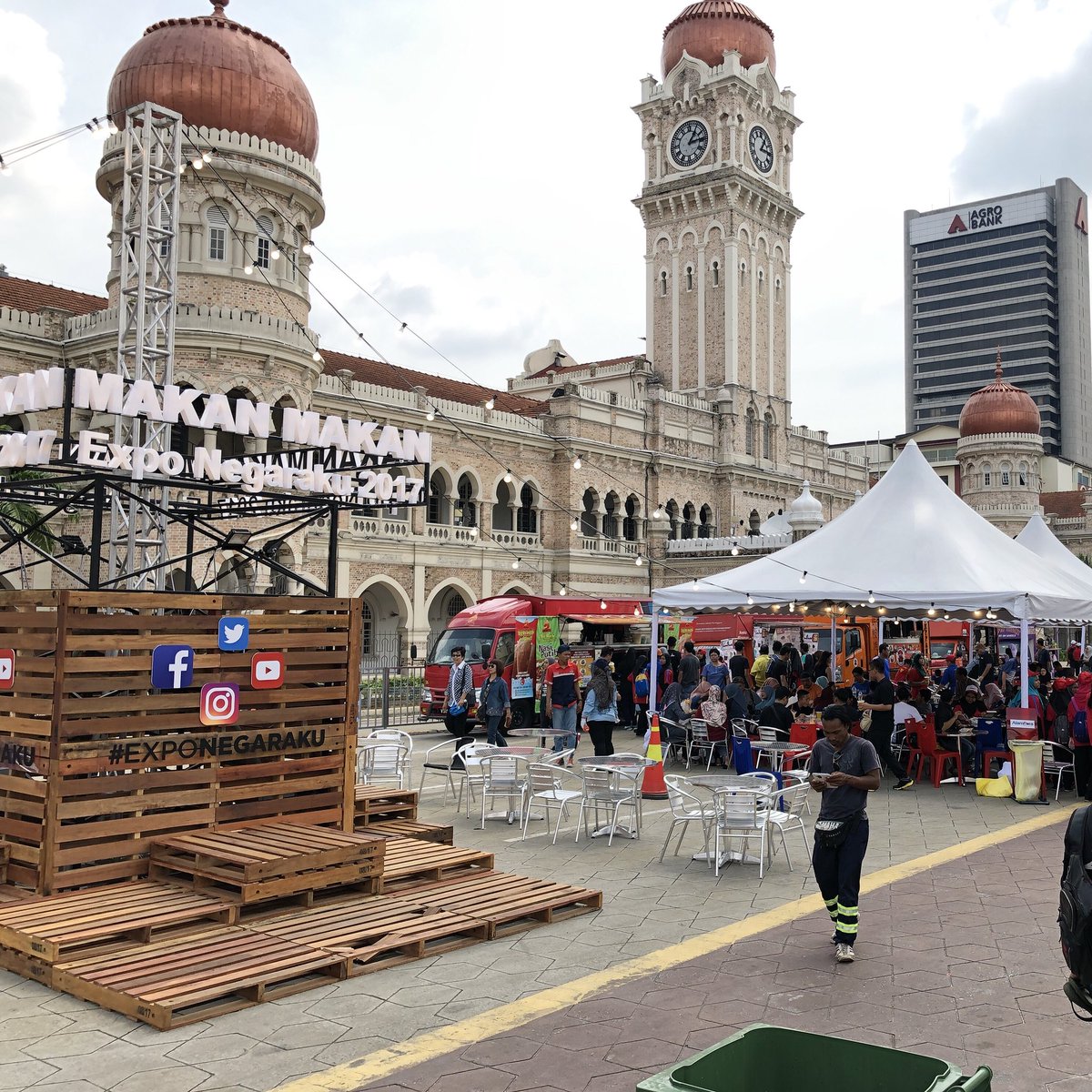 cringemalaysian's tweet photo. Korang mesti rindu pada foodtruck foodtruck di #ExpoNegaraku kan? https://t.co/a5KKQtmKRs