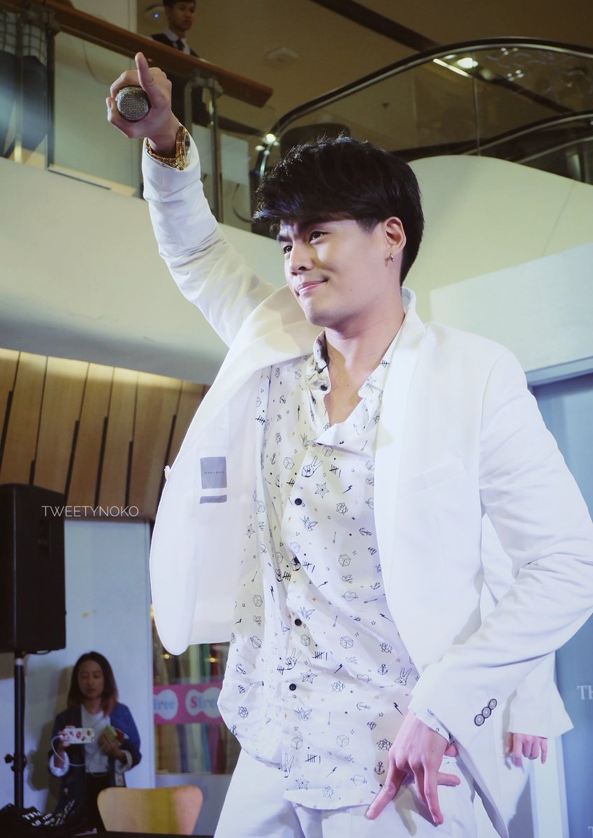 TweetyNoko's tweet photo. ขอมือทุกคนครับ ☝️🏻 @Hunz_IPH
#HunzIPH #hunz_iph #Hunz181217
#TheTouchBKK #thetouchclinic 
#เปลี่ยนโทนไปเรื่อย https://t.co/527mKbf88I