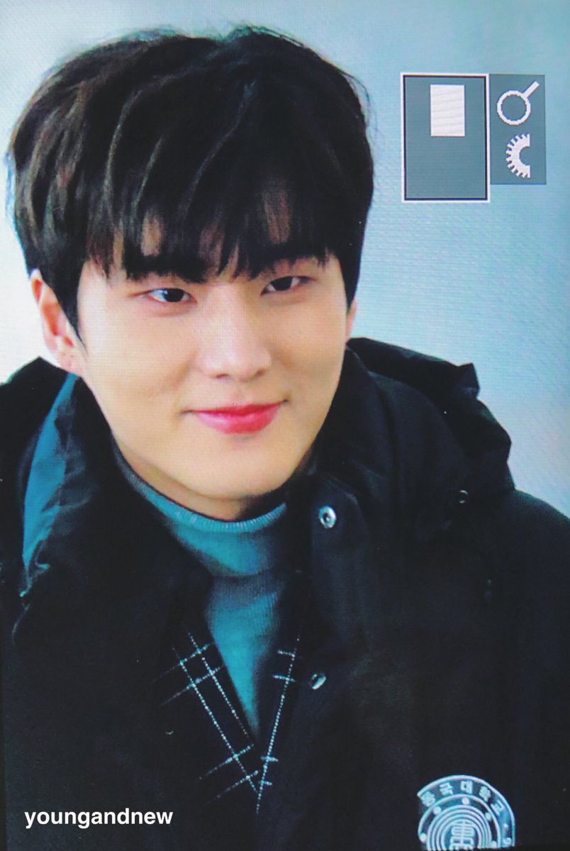 youngandnew1219's tweet image. 171219
존잘이네ㅠㅠ
넘이뻥ㅠㅠ
#영현 #영케이 #YoungK #happyYoungkday