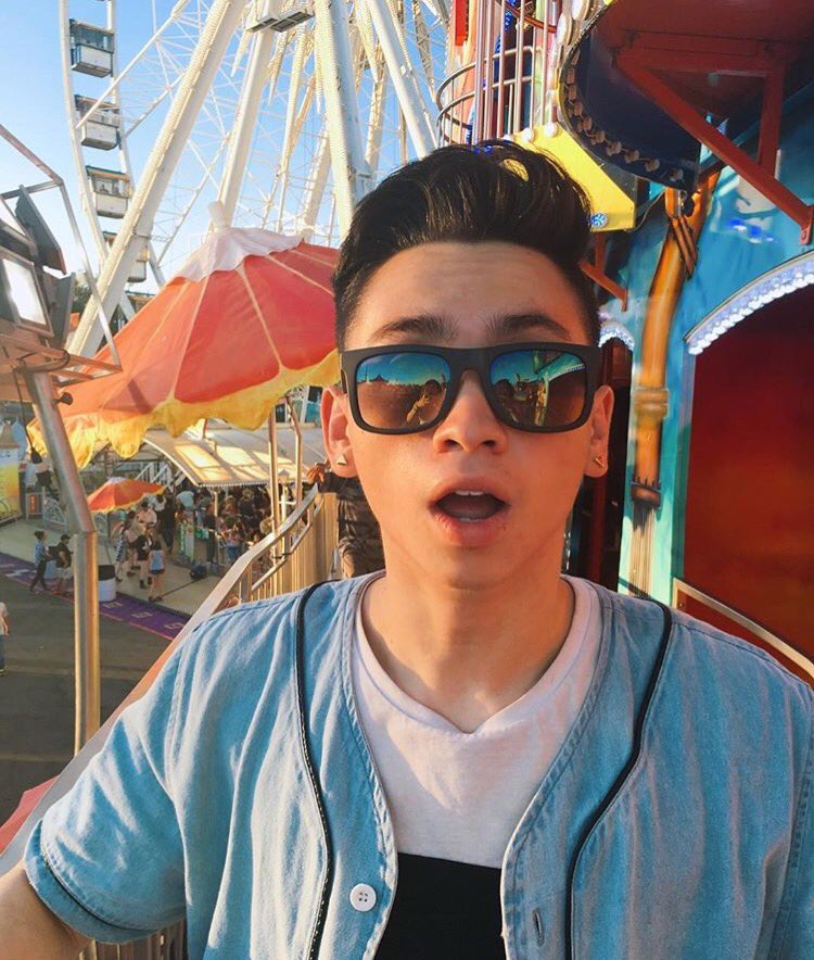 MINIOTICS's tweet photo. Happy Birthday to our guy main no white tai guy🎊🎉
He's got the moves and the talent to make you want to say OKKKKKK!!!!!
We love him❤️❤️❤️❤️ https://t.co/fpAER0wZw6