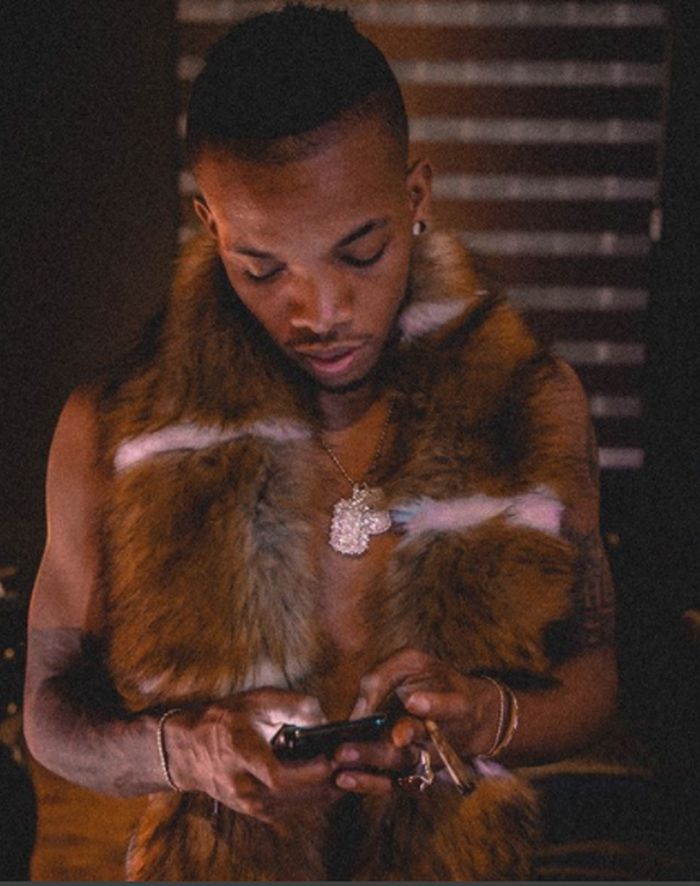 Itz_Youngbee's tweet photo. Will Never Forget What You Did For Me – Davido Celebrates Tekno https://t.co/SZigaghLRJ https://t.co/Se0qhD8rOI