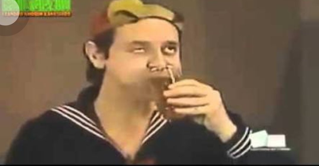 ElChicoCaguamas's tweet photo. Yo, tomando ponche. https://t.co/fIApKkwvu7