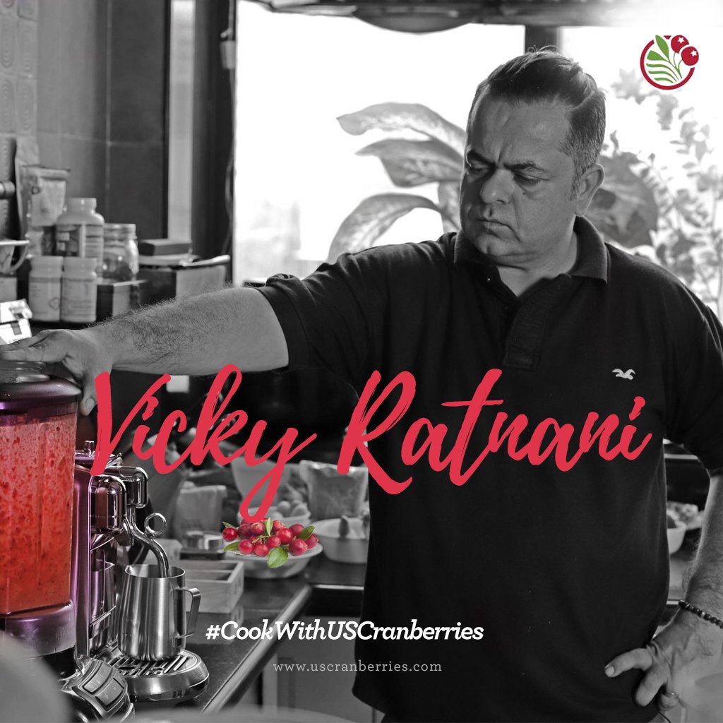 USCranberriesIN's tweet photo. The stage is set & Celebrity Chef, @VickyRatnani, is ready to cook-up a cranberry-licious dinner. Each recipe will be artistically prepared with #USCranberries. Are you ready? #CookWithUSCranberries https://t.co/4tnQZ0yNLK