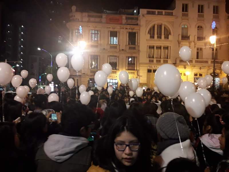 eejwithyou's tweet photo. #RosesForJonghyun  

Project Shawol Bolivia 

Cr. betty_paco https://t.co/kcKUAnYMva