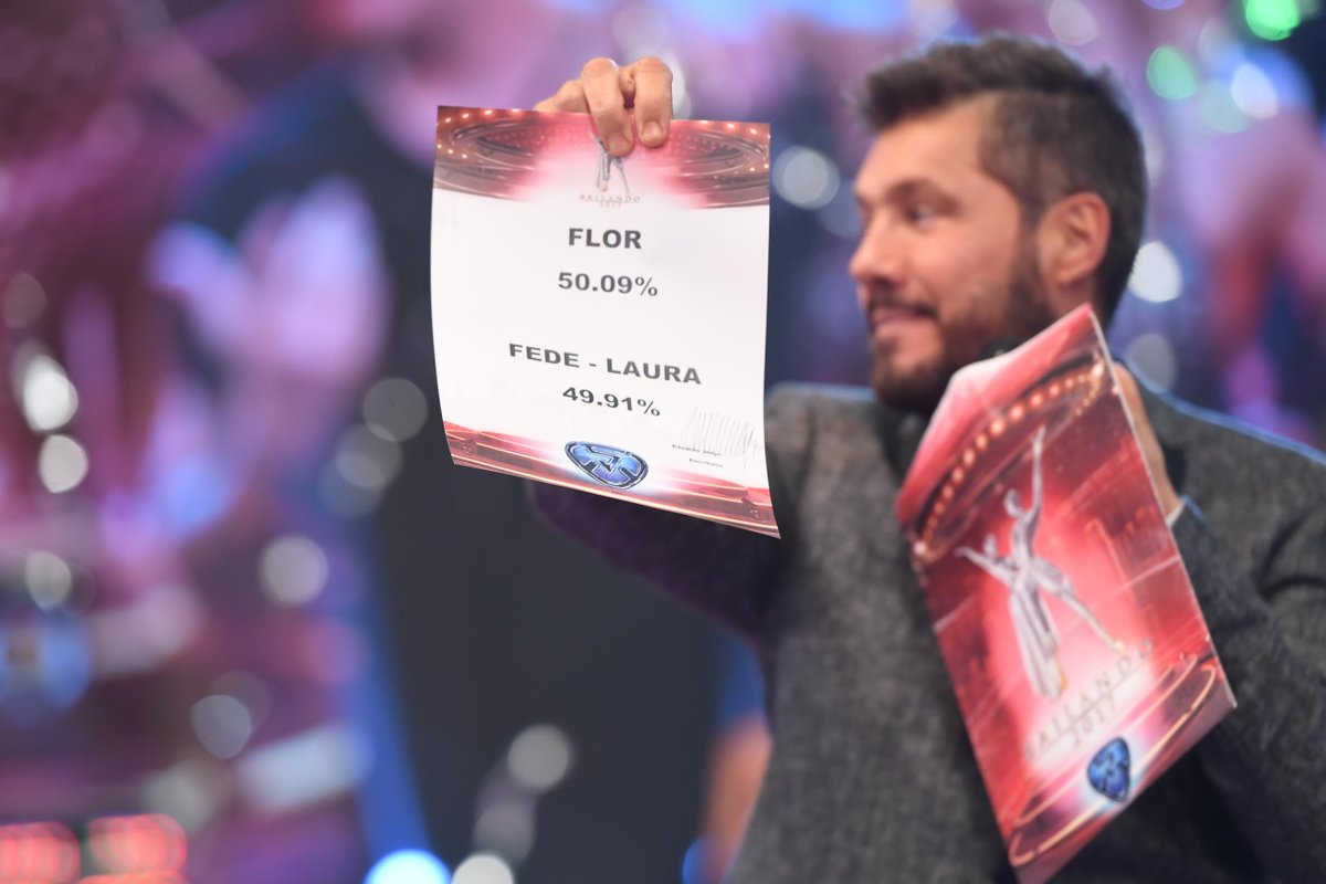 diarioshow's tweet photo. 🏆💃🏆 ¡¡¡@flor_vigna bicampeona del #bailando!!! https://t.co/OLdAegBf6J @GonzaloGerber @cuervotinelli #bailando2017 https://t.co/QKSFsdBOqf