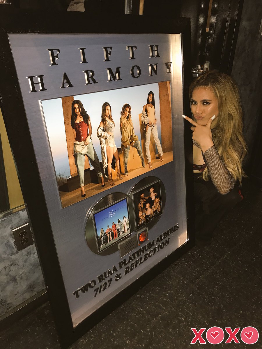 nawmani's tweet image. clink bitch #1YearInH4RMONY