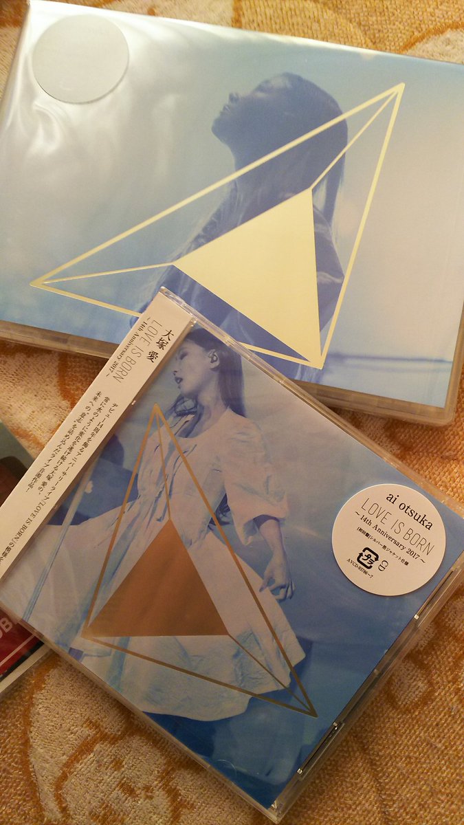 haru_aio99's tweet photo. らぶぼんBlu-rayとCD届いたー✧*。٩(ˊωˋ*)و✧*。早速見る!!!
#aio15 #aiotsuka #LIB14 https://t.co/njlT6DHzDO