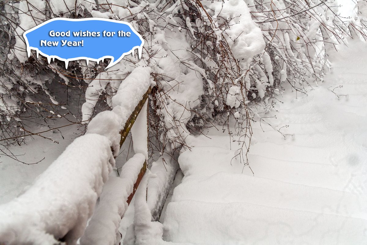 Oh! It is a gift from Saint Nikolay...
It is time to take a shovel and to dig a little... #ux5uu #snow