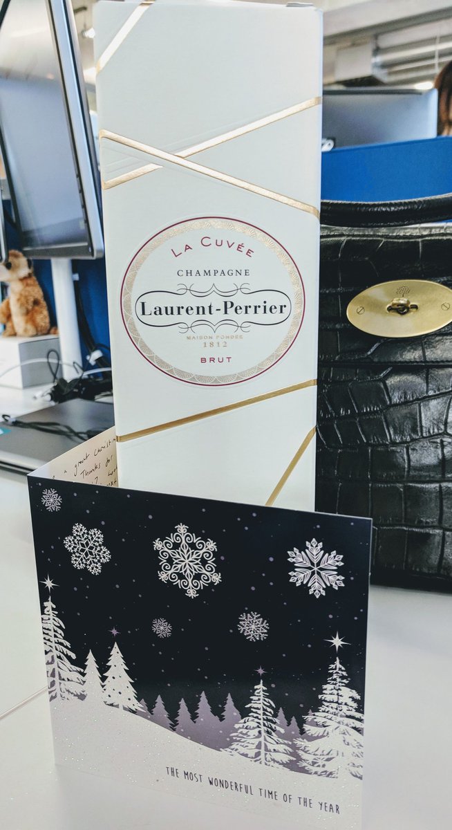 ChiaraPensato's tweet photo. I am blessed with a wonderful team, and so grateful for every day with my @alteryx #EMEARocks family - Thanks @JulijanaSaveska @ChandniKalyanji @JD_Fletch #MerryChristmas https://t.co/JaDFyLudd5