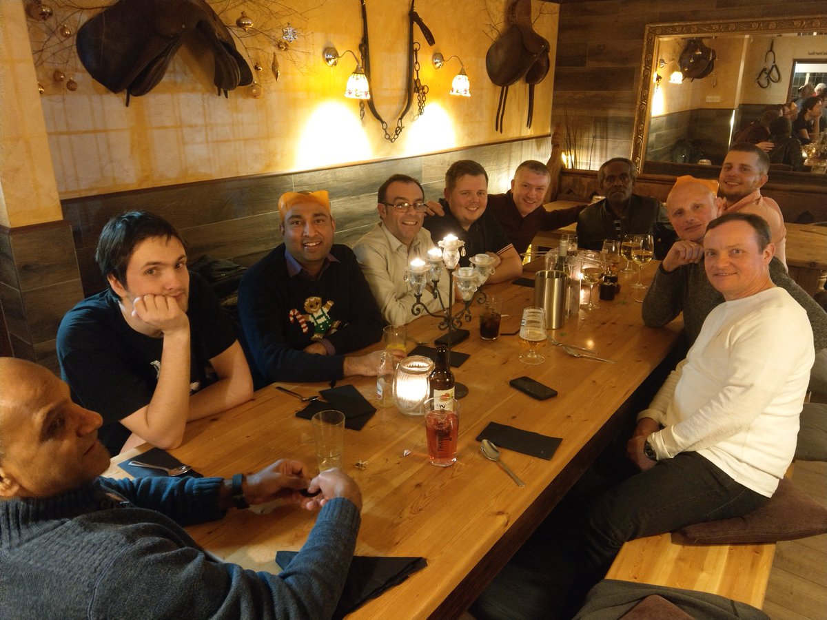 PESGroupUK's tweet photo. From Everyone here at PES St. Albans, Merry Christmas and a happy new year. https://t.co/UQk8BaCdTE