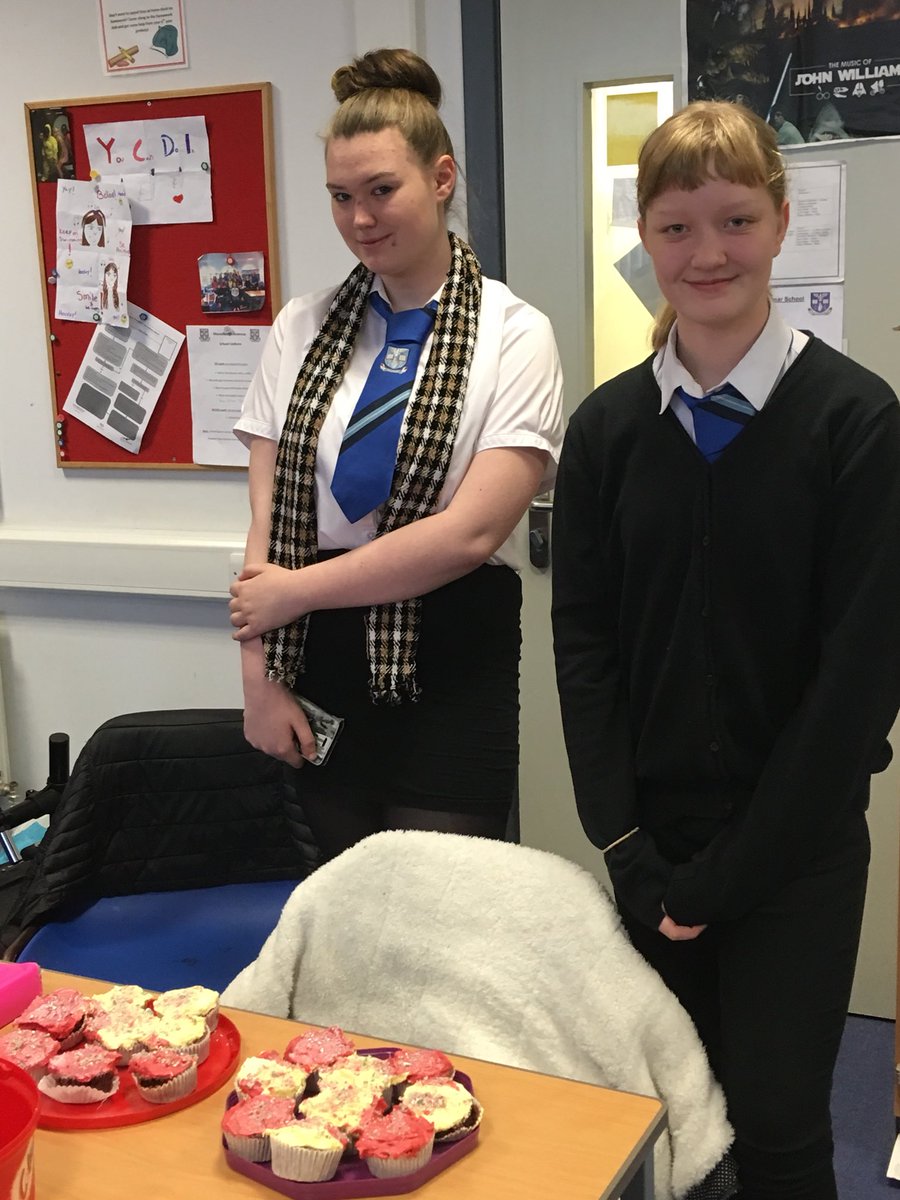 mgsmusic's tweet photo. Christmas bake off for S4 Music! #loadsofcake https://t.co/fAS9Fwyf5a