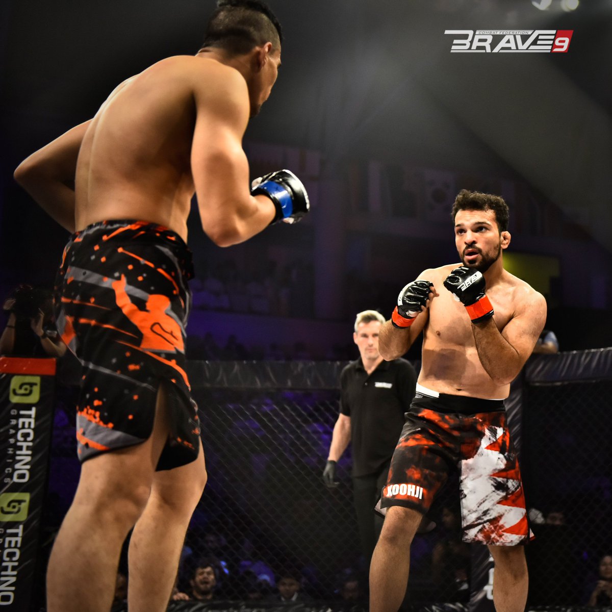 bravemmaf's tweet photo. "Pride of Bahrain" Hamza Kooheji made headlines all over the Middle East with an incredible performance at #BraveCF9.
Watch full fight: https://t.co/cltqLN8h2V
#BahrainNews #BahrainEvents #MartialArts https://t.co/Bm7hg8HpQF