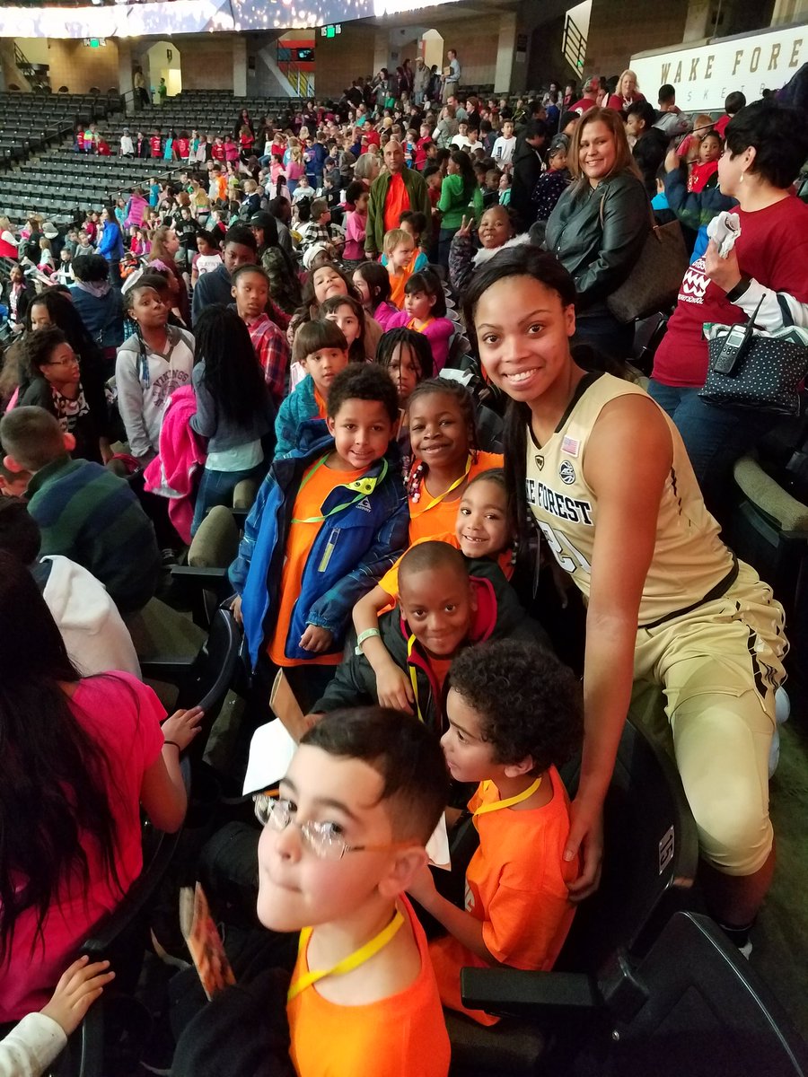 Thanks for the great game Deacs, and for coming to say hi after! Our scholars loved it :) <a href="/GibsonGrizzlies/">Gibson Elementary</a> #wfbasketball