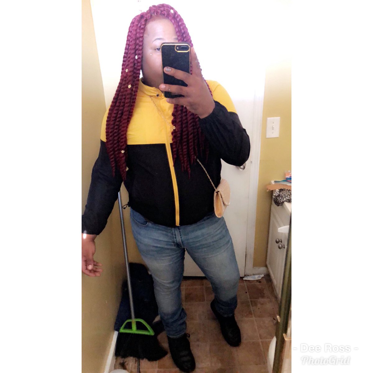 DerriousF's tweet image. Mee