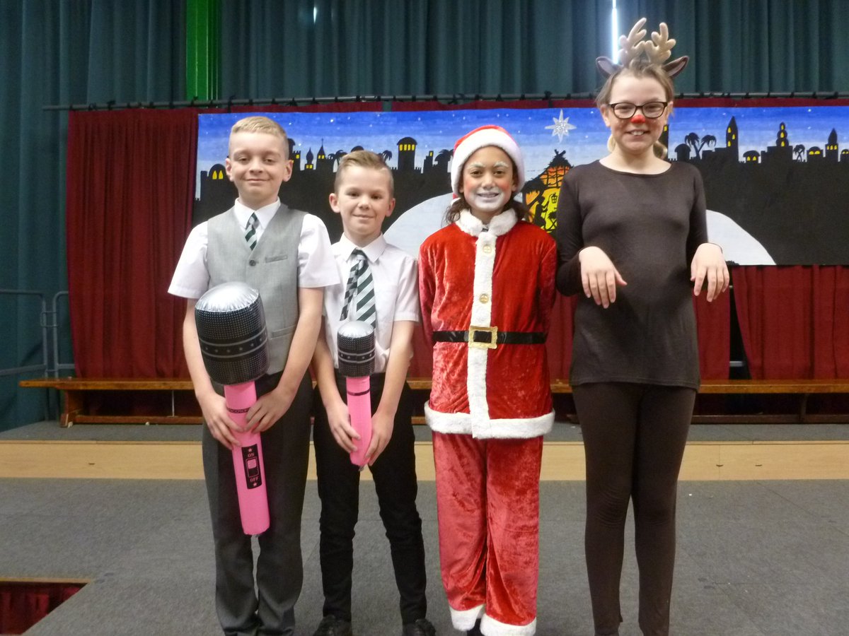 TheCranbourne's tweet photo. Christmas has started here at Cranbourne after a festive assembly. Merry Christmas to all. See you on January 4th 2018! https://t.co/A2MaoWpFt6